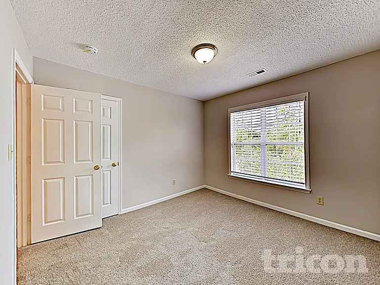 2207 Planters Knoll Dr — Photo 12