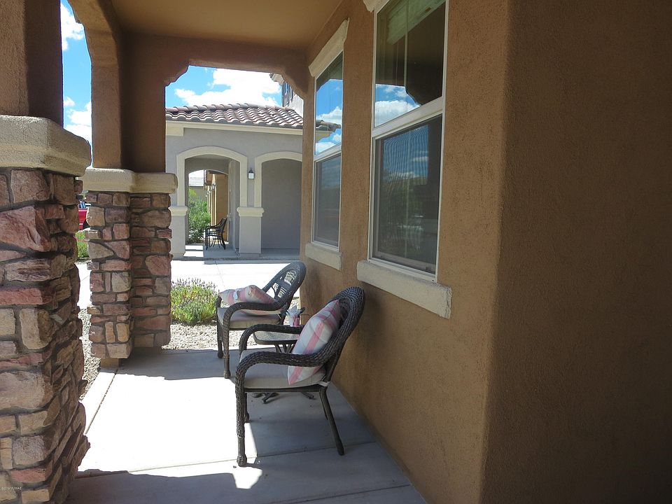 1st image of 930 W Calle Sauce Blanco