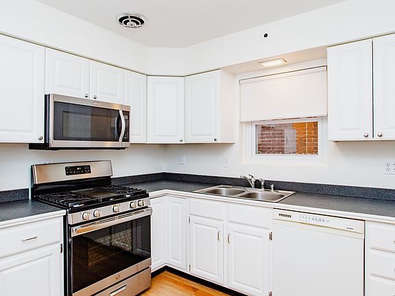 5th image of 214 S Oak Park Ave APT 3