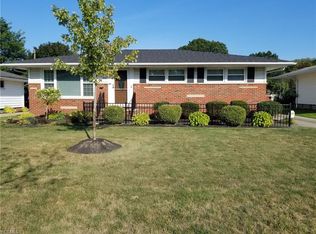 3925 Higley Rd, Rocky River, OH 44116