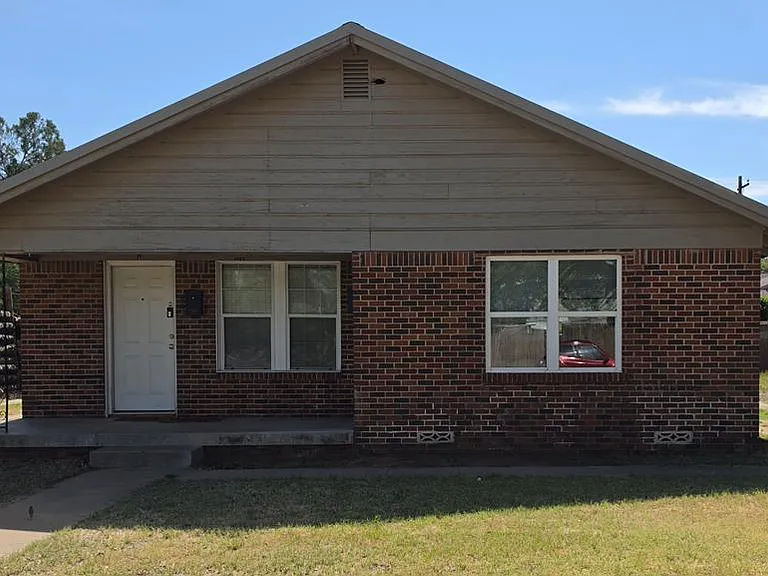 1103 N Carrizo St #B — Photo 1