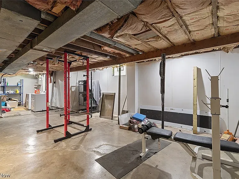 209 Grove Ave — Photo 3