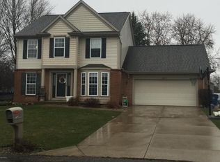 2817 Valley Glenn Cir, Kalamazoo, MI 49004