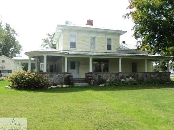2nd image of 207 W Main St
