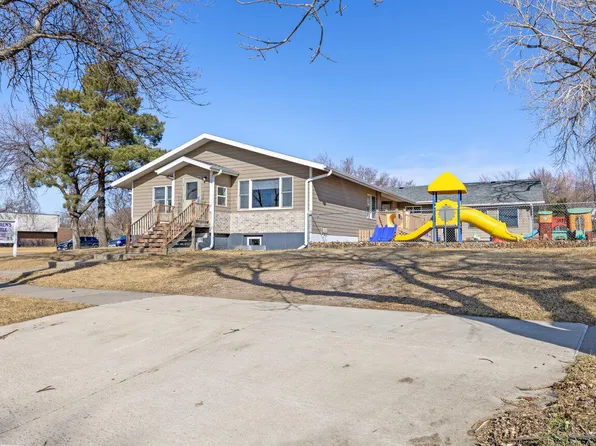 2400 E Capitol Ave, Pierre, SD 57501
