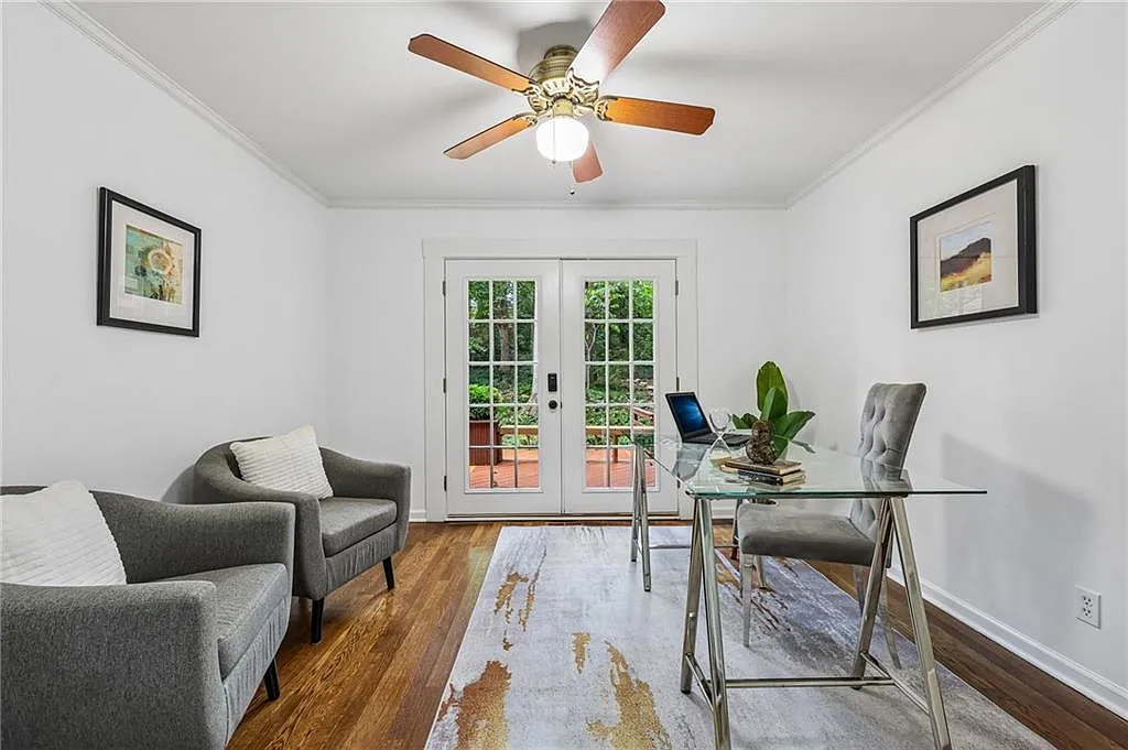 4 bed, 4.0 bath, 3337 sqft, $3,200 — Photo 3