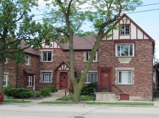 317 W Elm St APT 1, Sycamore, IL 60178