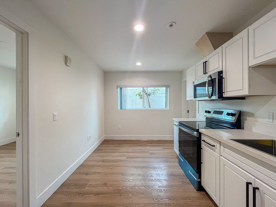 1st image of 1627 E 92nd St #204