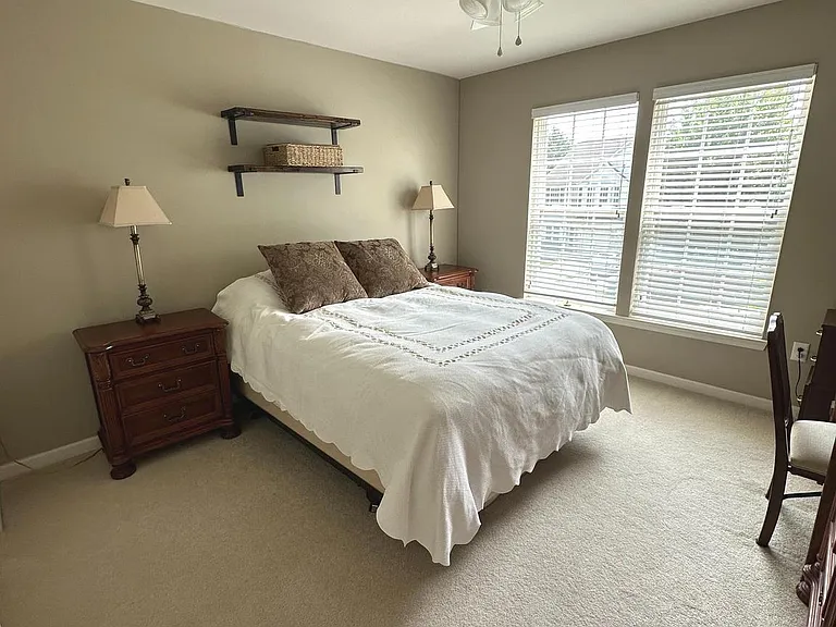 209 Turnbridge Ct — Photo 13