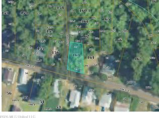 57 E Oak St, Natchez, MS 39120