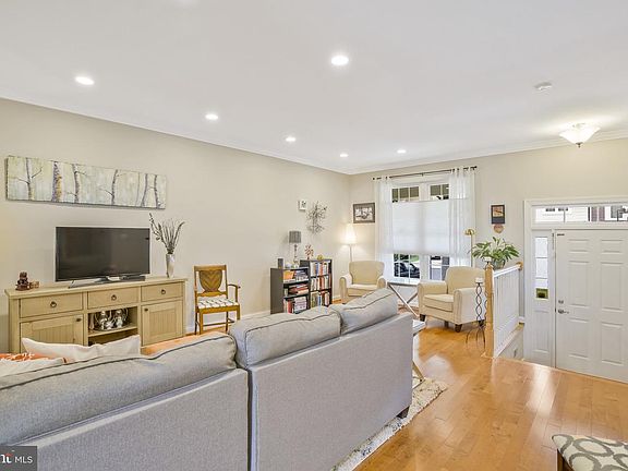 4th image of 3639 Ransom Pl