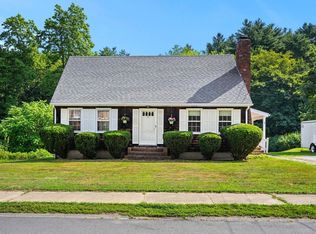 41 Madison St, Amesbury, MA 01913