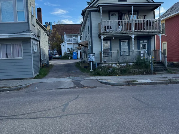 165 North St #C, Burlington, VT 05401