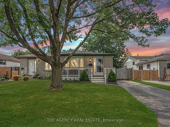 2nd image of 84 Adswood Rd