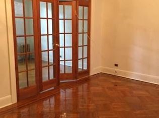 2337 33rd Rd, Astoria, NY 11106