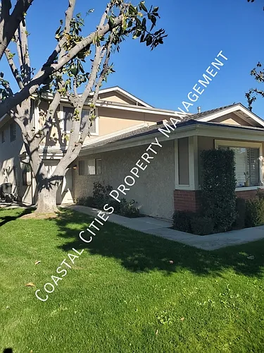 2429 College Ln #1 Photo 1