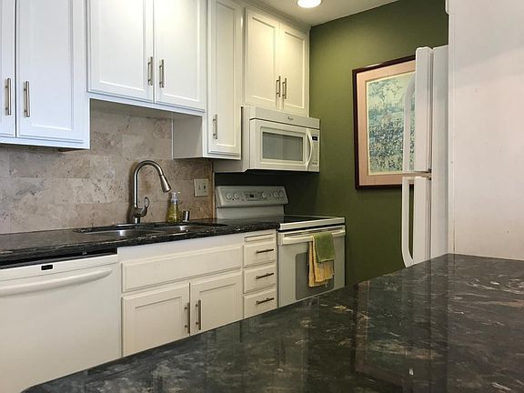 Welcoming Kitchen!