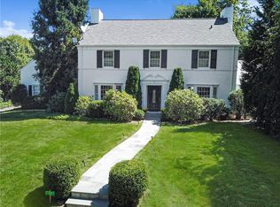 11 Axtell Dr, Scarsdale, NY
