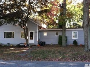 25 Metzner Rd, Ronkonkoma, NY 11779