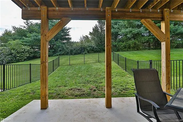 5170 Spring Ridge Dr E — Photo 41