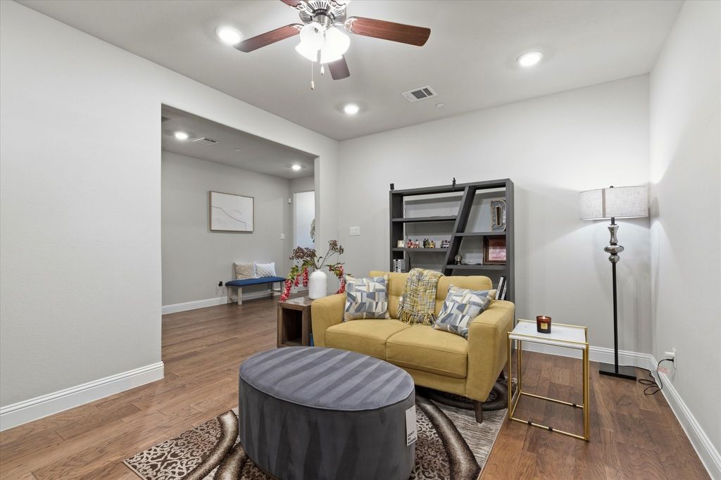 7829 Bayside Dr, Rowlett, TX - More