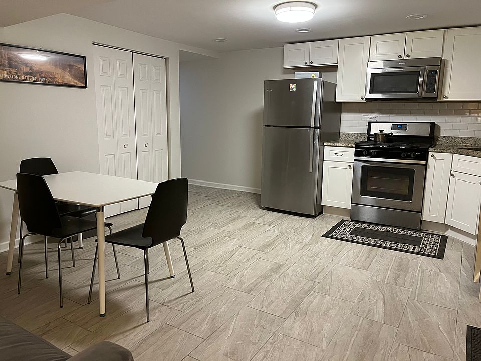 Unit 1 Common Area: Kitchen, laundry closet, Dinning