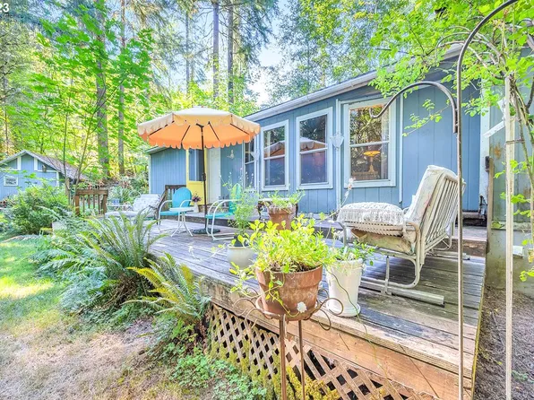 28396 Chapman Rd, Scappoose, OR 97056