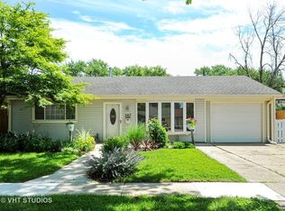 387 Jeffery Ln, Wheeling, IL