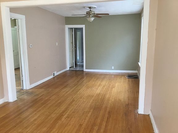 5th image of 1424 W 72nd St