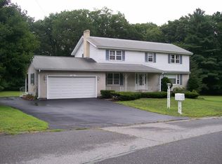 68 Cumberland Rd, Leominster, MA 01453