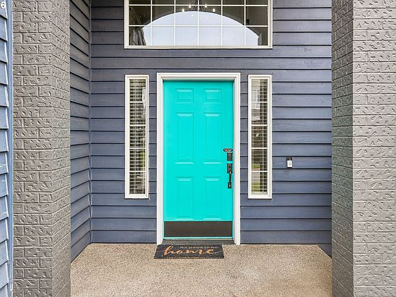 3rd image of 1076 SE 61st Way