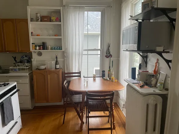 622 5th St SE APT 2, Minneapolis, MN 55414