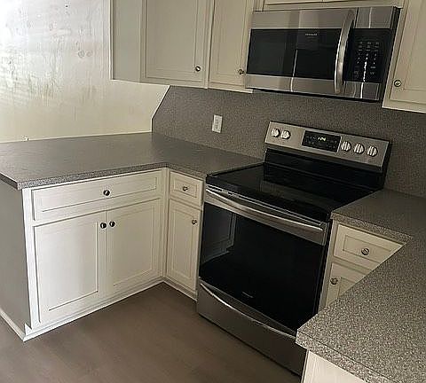 5th image of 6101 River Rd #7