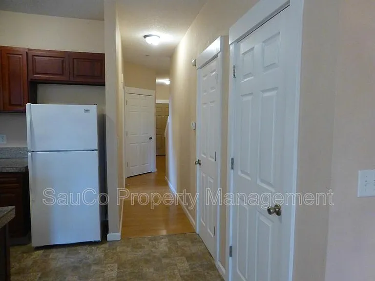 1109 NE 106th Ave — Photo 19