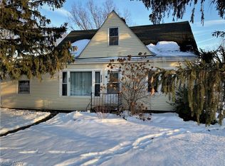 33520 Guilbert Rd, Eastlake, OH 44095