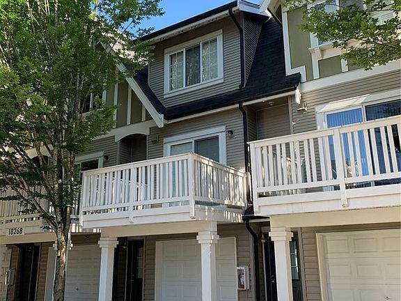 2nd image of 18268 NE 97th Way Unit 103