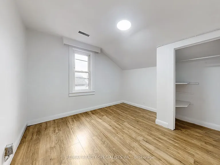 18 Mary St — Photo 25