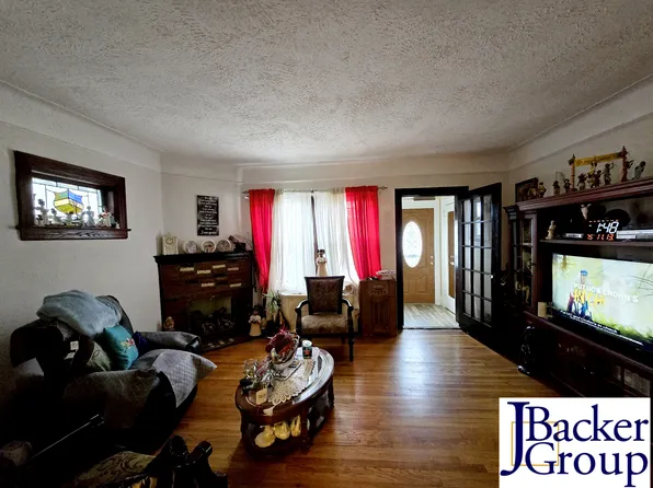 205-14 115th Drive image 3 of 17