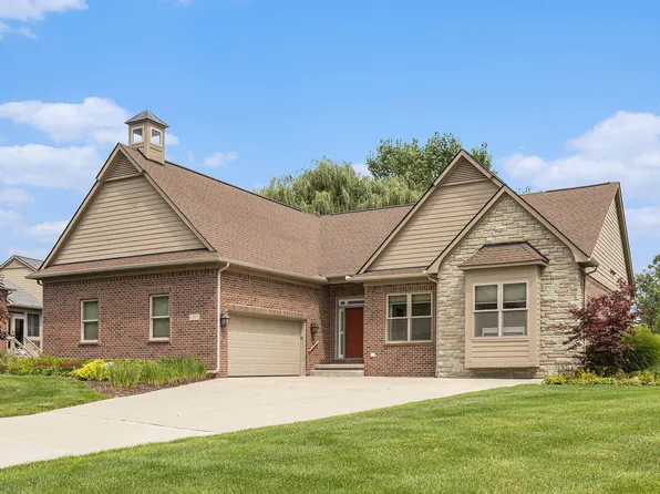 2307 Quaker Ridge Dr, Ann Arbor, MI 48108