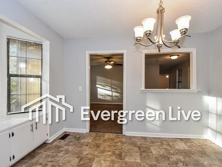 2205 Bedford Way — Photo 8