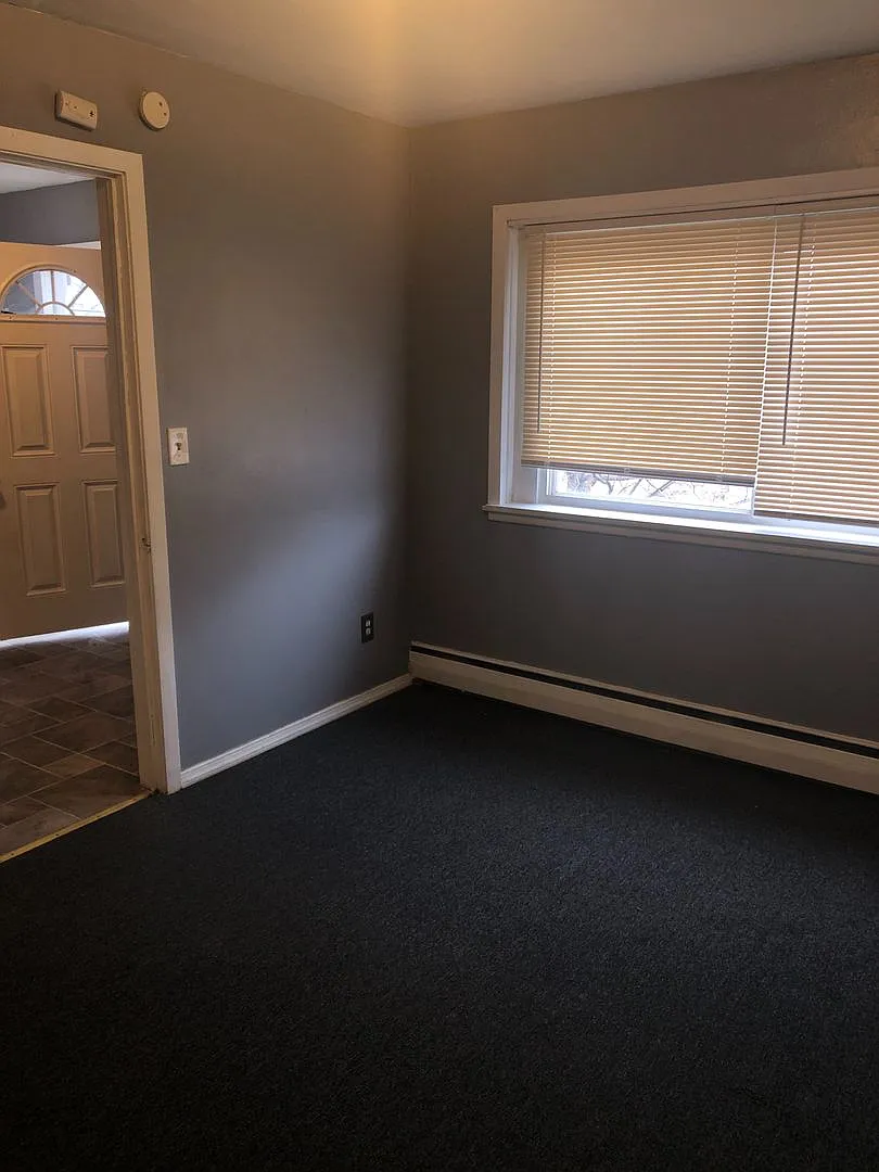 Building Photo - 654 Stryker Ave #1