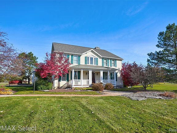 2nd image of 8211 Burleigh Rd