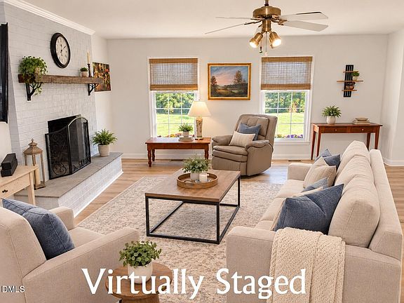 4th image of 1565 Spring Valley Lake Rd
