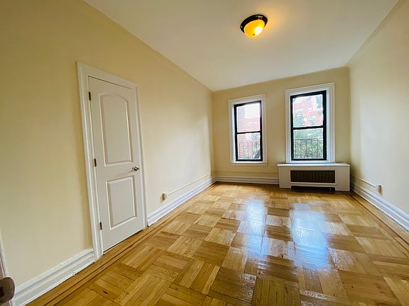 3rd image of 848 E 28th St APT A2