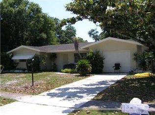 1143 Woodbrook Dr, Largo, FL 33770