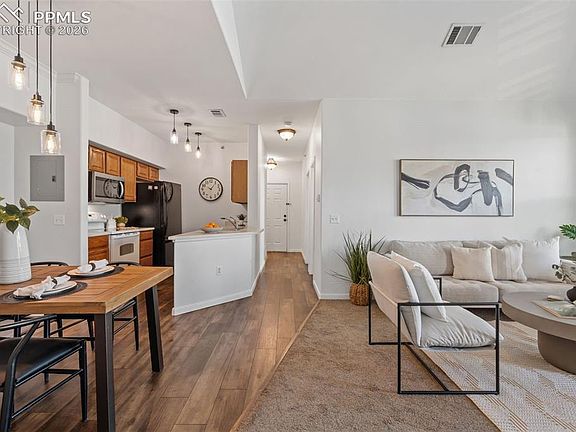 4th image of 6009 Castlegate Dr W APT C36