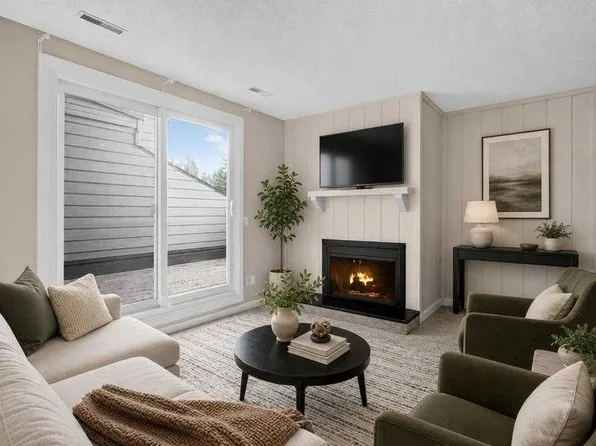 2520 E Palliser Dr SW #1609, Calgary, AB T2V 4S9