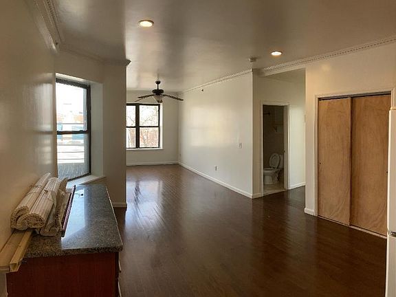 5th image of 14 Park Ave #U-0041