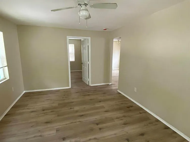 115 NE 2nd St #2 — Photo 9