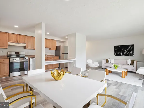 19633 Gunners Branch Rd #523, Germantown, MD 20876